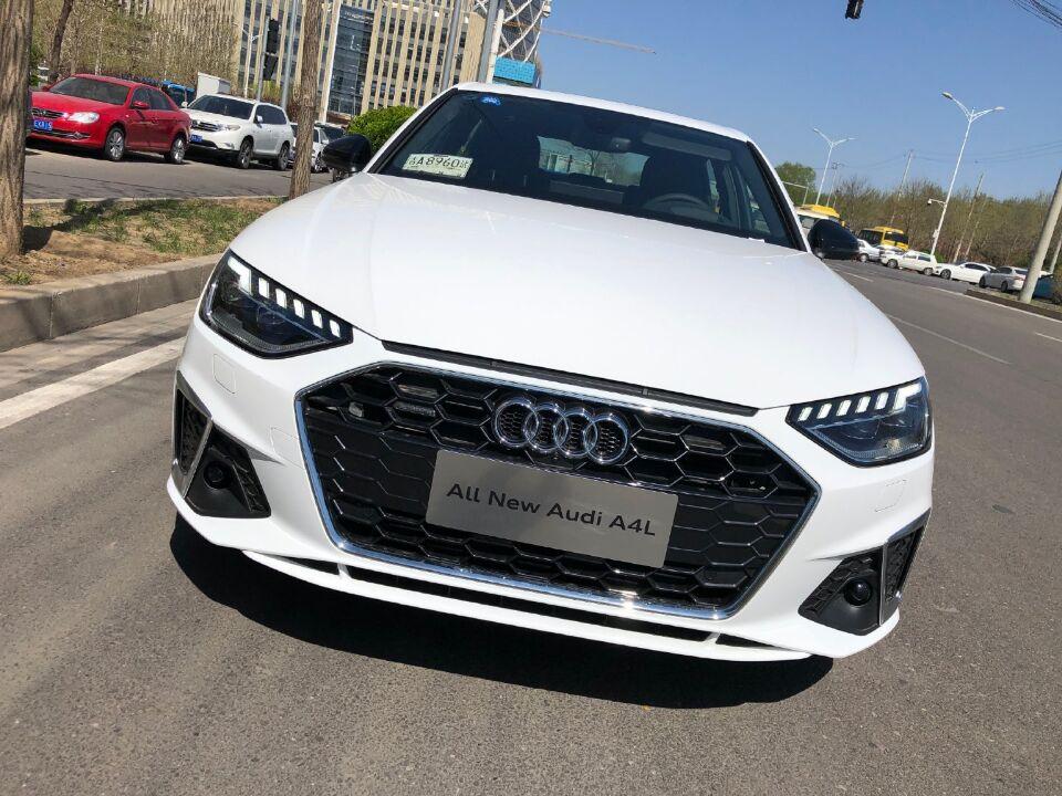 奧迪A4最新款的價格解析，多少錢才能擁有這款豪華轎車？